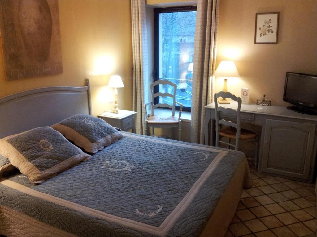 Hotel Du Poete Fontaine-de-Vaucluse Quarto foto