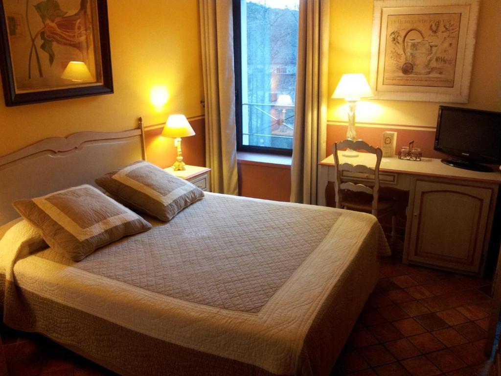 Hotel Du Poete Fontaine-de-Vaucluse Quarto foto