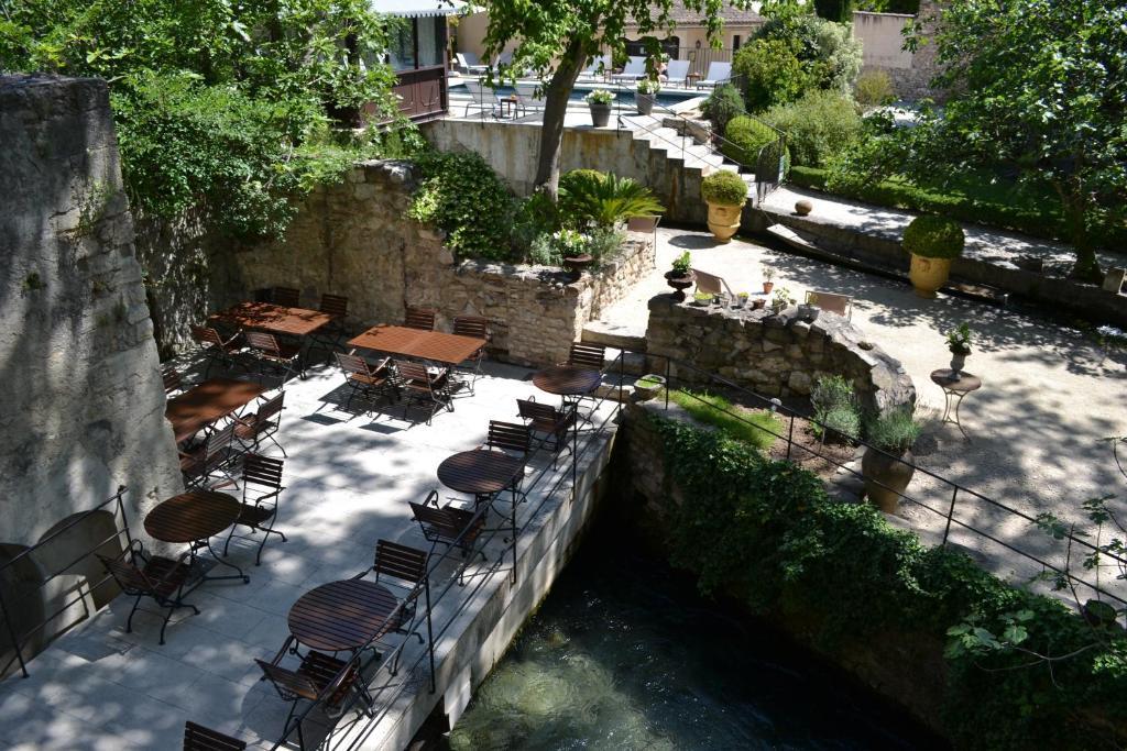 Hotel Du Poete Fontaine-de-Vaucluse Exterior foto